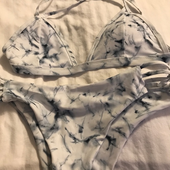 ***last one***NWT “Katie” Women’s Padded Bikini - Picture 7 of 8